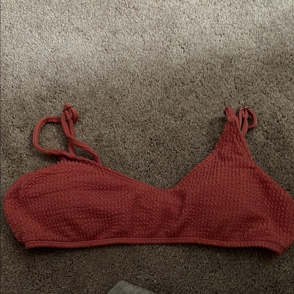 SHEIN Other - Textured Coral Bralette